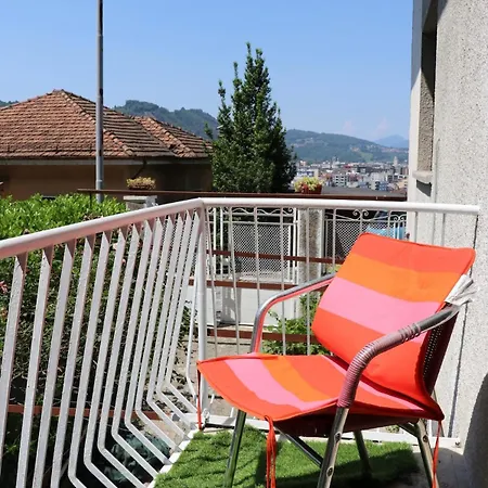 Сasa de vacaciones Om Como